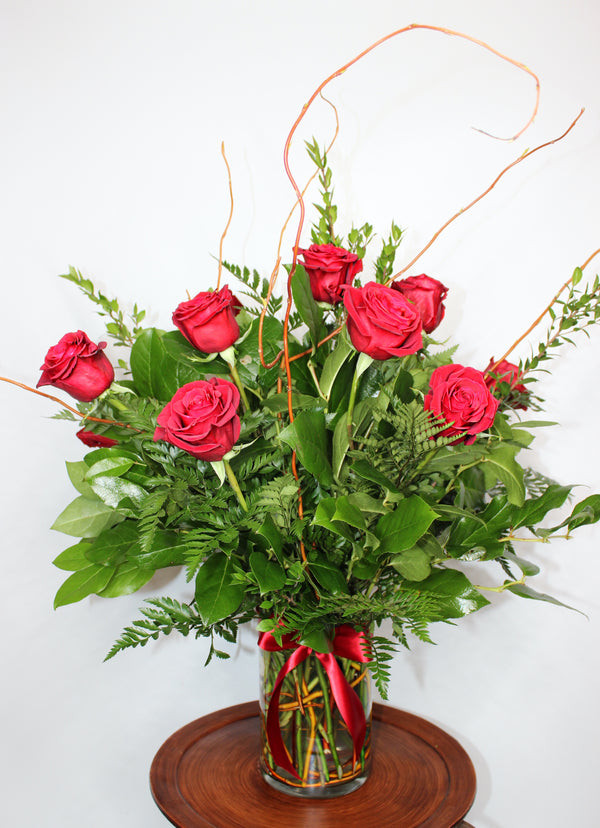 Elegant Dozen Red Roses